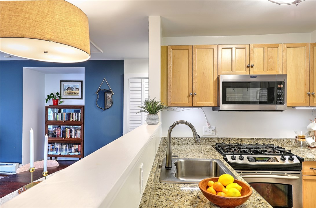 283 Benefit Street, Unit D Providence, RI 02903 - Photo 14 of 39