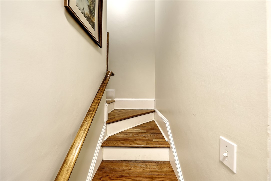 283 Benefit Street, Unit D Providence, RI 02903 - Photo 18 of 39 stairs to 2nd level