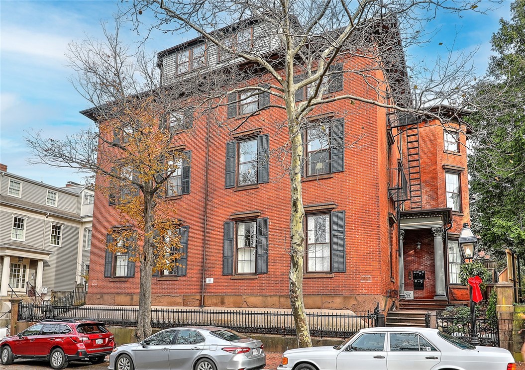 283 Benefit Street, Unit D Providence, RI 02903 - Photo 35 of 39 Building Front