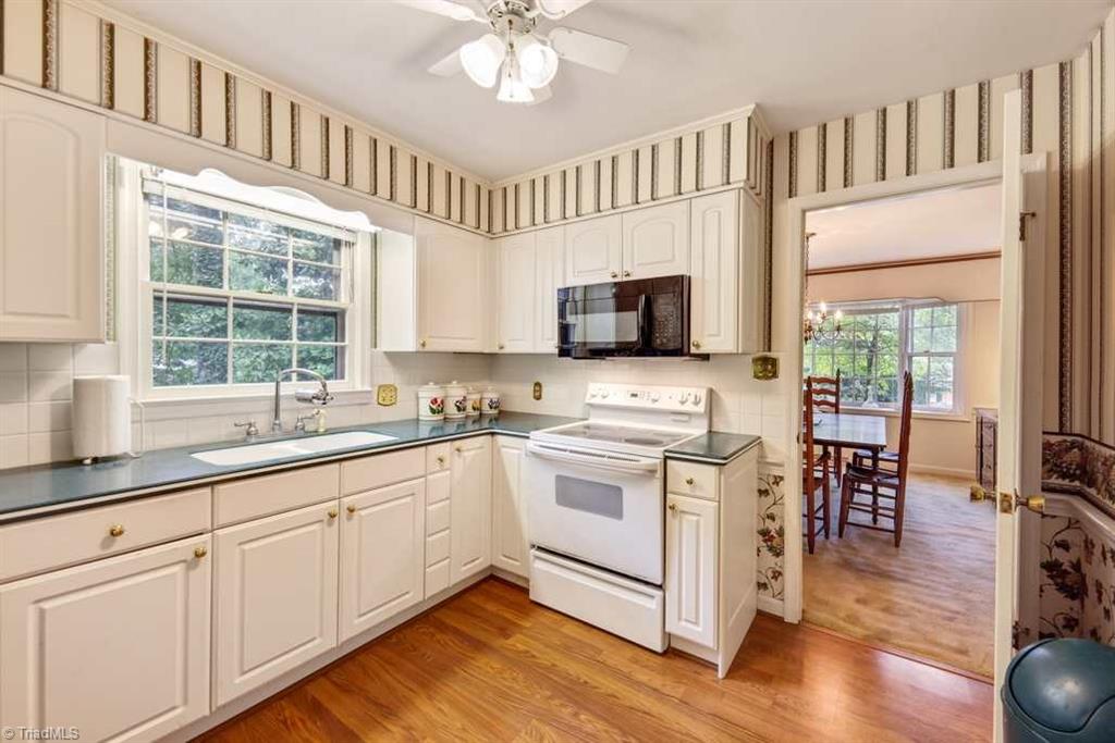 440 Briarlea Road Winston-Salem, NC 27104 - Photo 14 of 50 Gallery Image 14