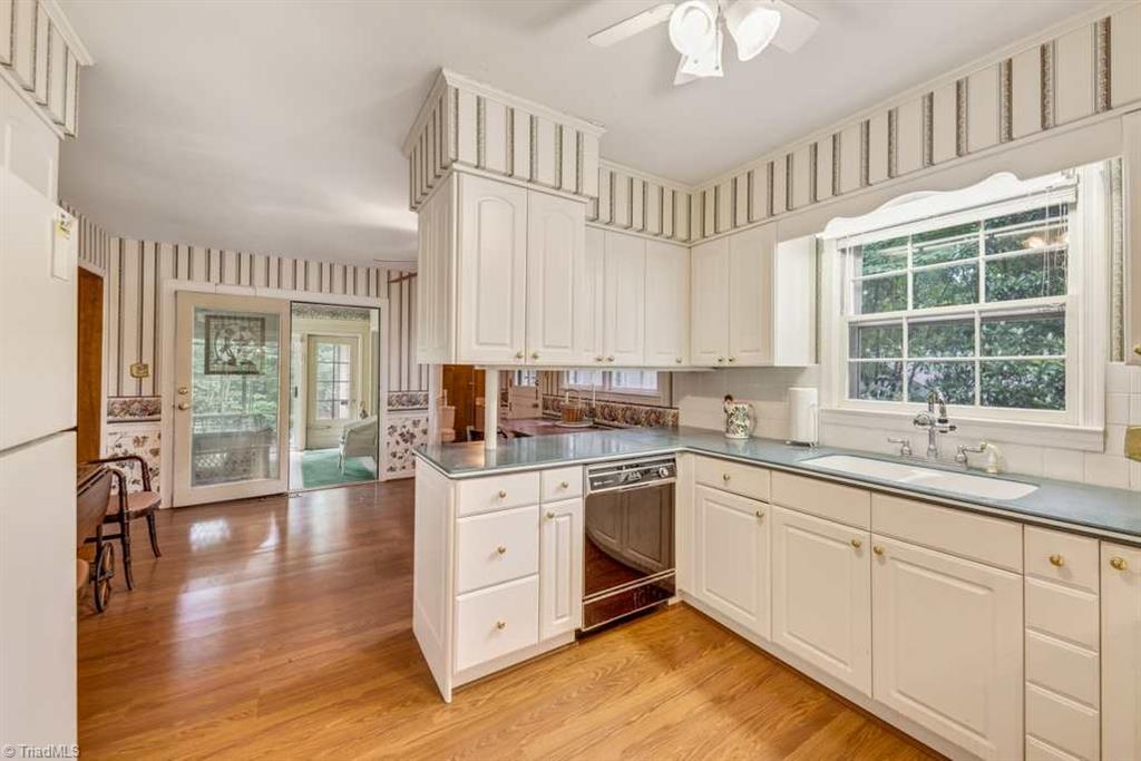 440 Briarlea Road Winston-Salem, NC 27104 - Photo 15 of 50 Gallery Image 15