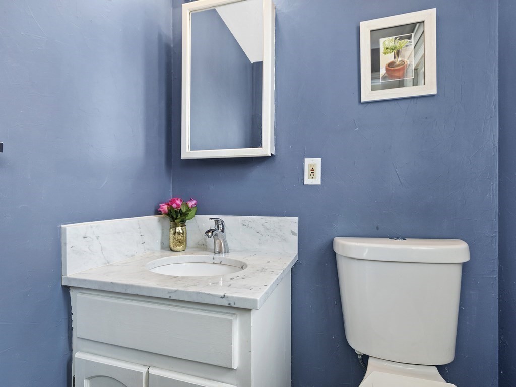 36 Indian Road Waltham, MA 02451 - Photo 15 of 42 Gallery Image 15