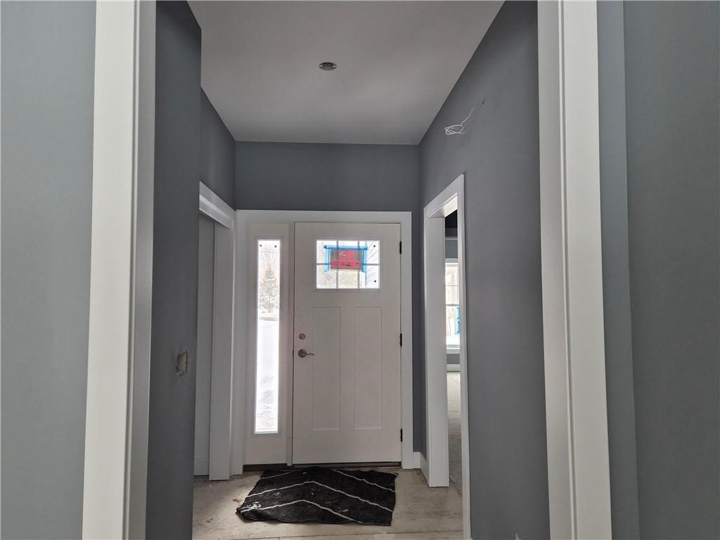 7078 Ontario Center Road Ontario, NY 14519 - Photo 6 of 11 foyer/ front door