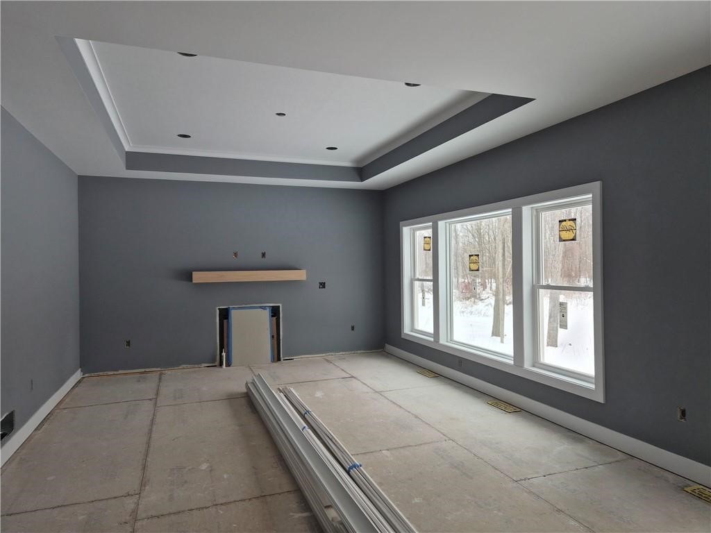 7078 Ontario Center Road Ontario, NY 14519 - Photo 8 of 11 great room with step ceiling