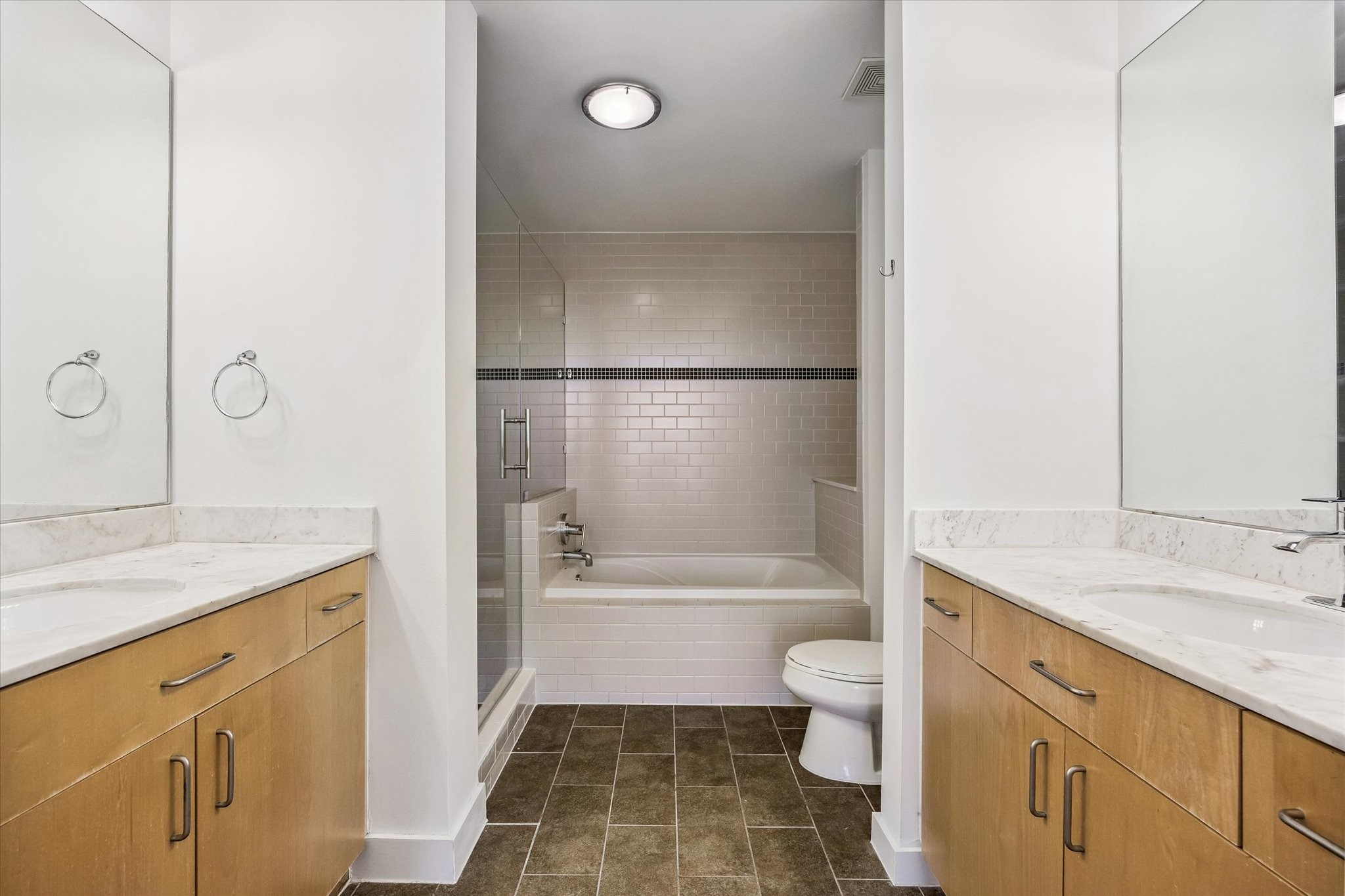 5925 Almeda Road, Unit 10805 Houston, TX 77004 - Photo 7 of 19 Gallery Image 7