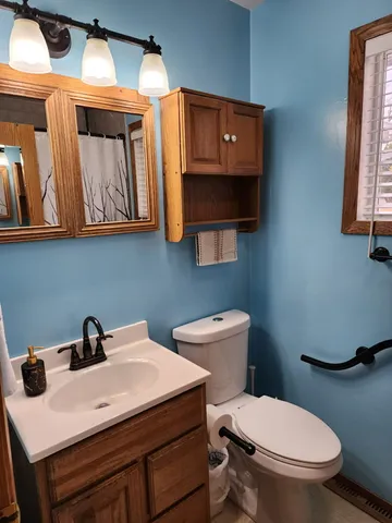 $325,000 | 644 Greenfield Street, Elkhorn, WI 53121