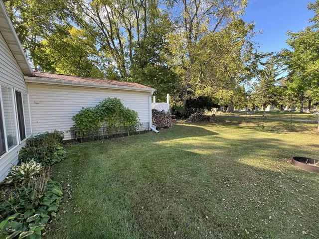 $325,000 | 644 Greenfield Street, Elkhorn, WI 53121