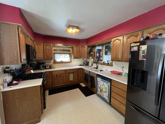 $325,000 | 644 Greenfield Street, Elkhorn, WI 53121