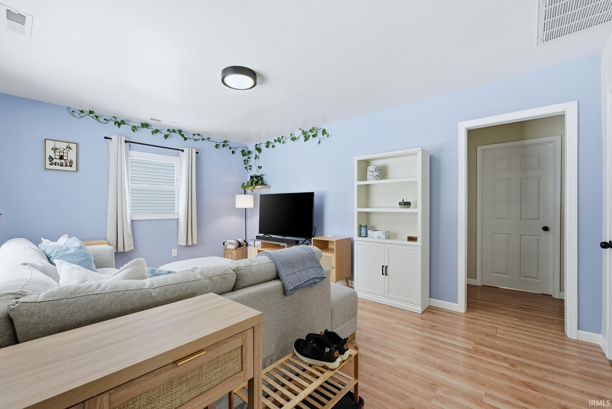 916 Baxter Street Fort Wayne, IN 46806 - Photo 7 of 34