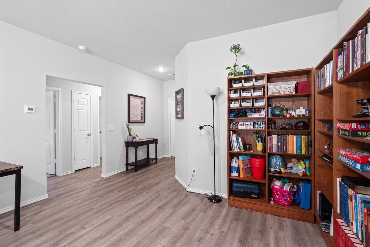 9931 Spring Creek Road Cleveland, TX 77327 - Photo 23 of 38