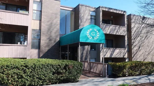 $275,000 | 68 Shrewsbury Green Drive, Unit J, Shrewsbury, MA 01545