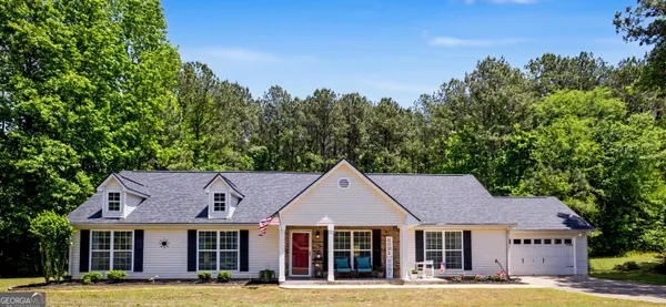 $327,500 | 102 Greenfield Lane, Grantville, GA 30220