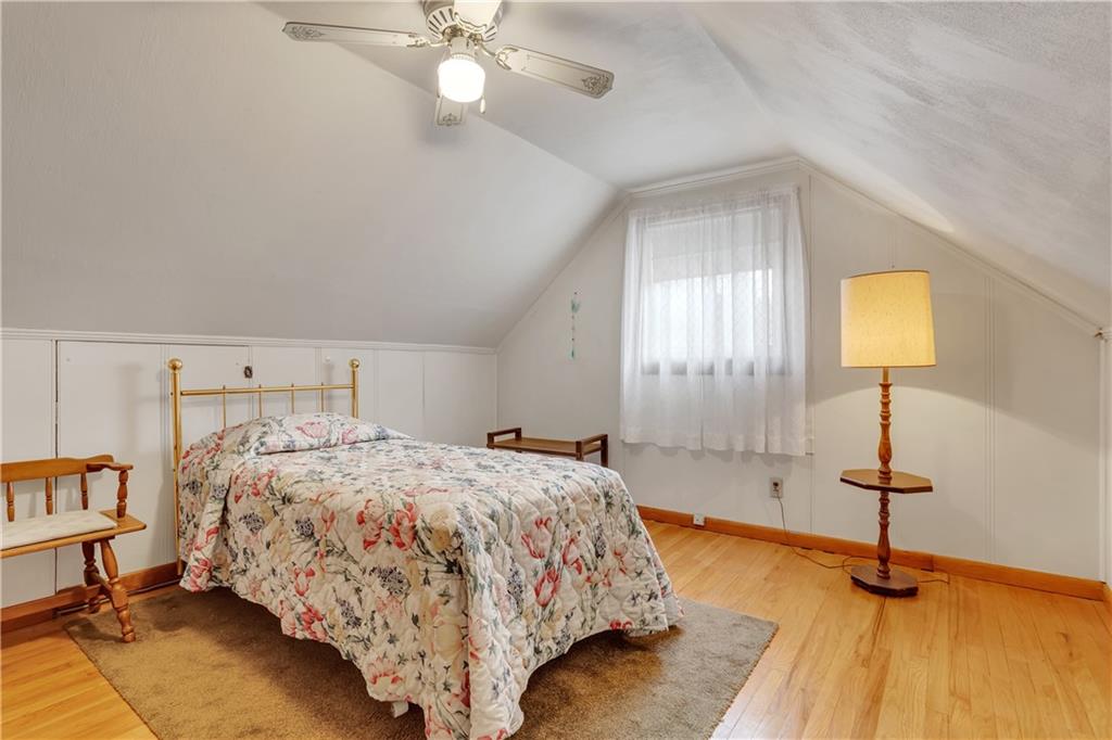 1052 Universal Road Pittsburgh, PA 15235 - Photo 17 of 23 Gallery Image 17