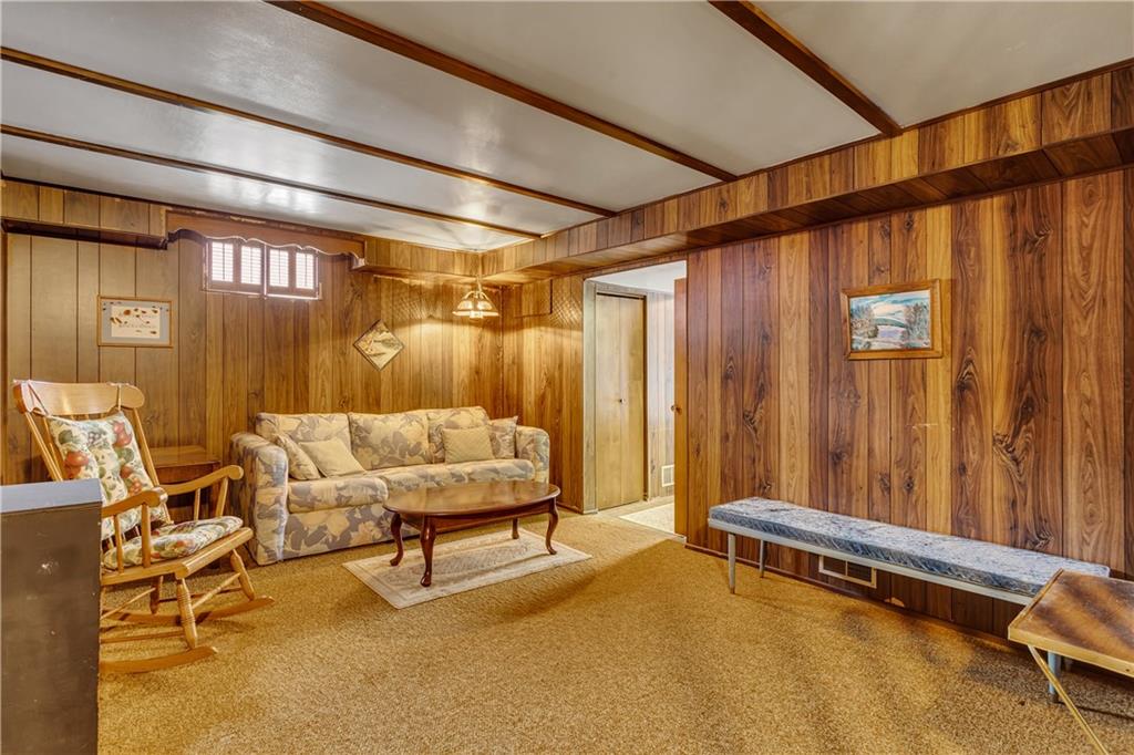 1052 Universal Road Pittsburgh, PA 15235 - Photo 19 of 23 Gallery Image 19