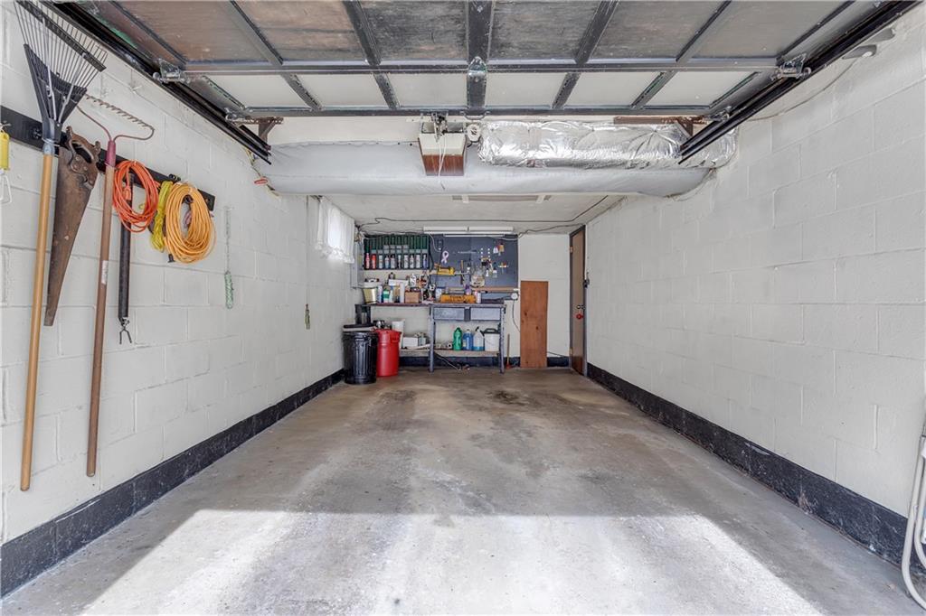 1052 Universal Road Pittsburgh, PA 15235 - Photo 22 of 23 Gallery Image 22