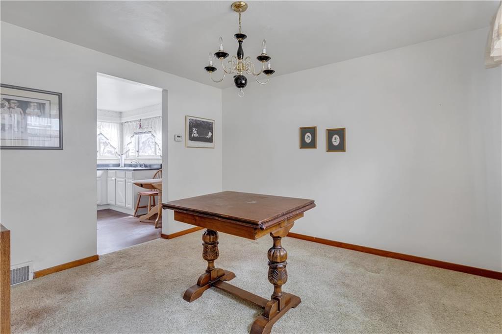 1052 Universal Road Pittsburgh, PA 15235 - Photo 10 of 23 Gallery Image 10