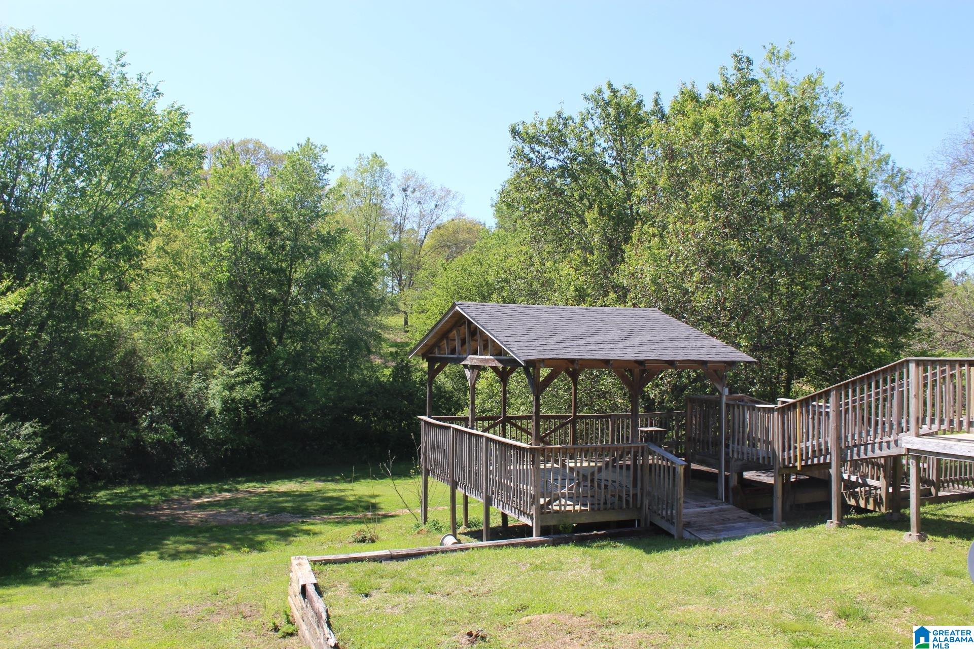 266 Mountain View Road Talladega, AL 35160 - Photo 4 of 23