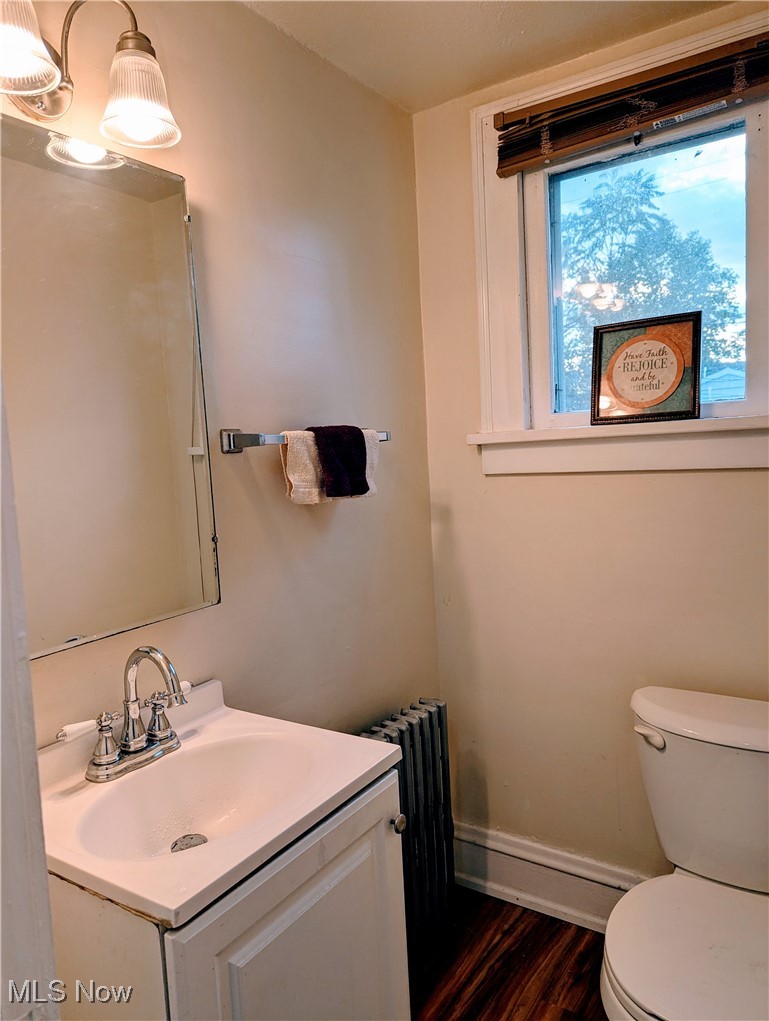 2104 Marlindale Road Cleveland Heights, OH 44118 - Photo 7 of 21 1st Fl Half Bathroom