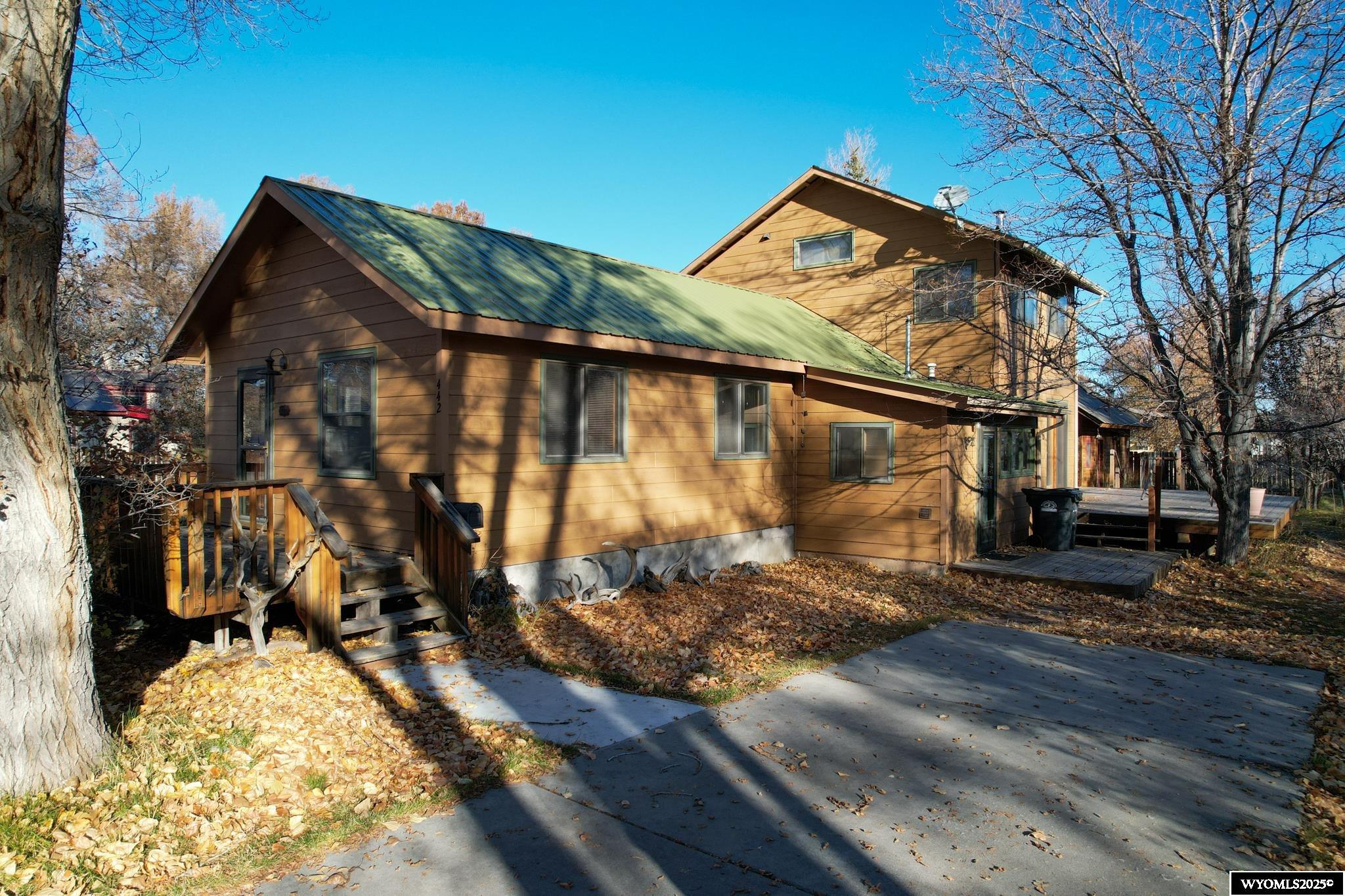 442 Eugene Street Lander, WY 82520 - Photo 3 of 47
