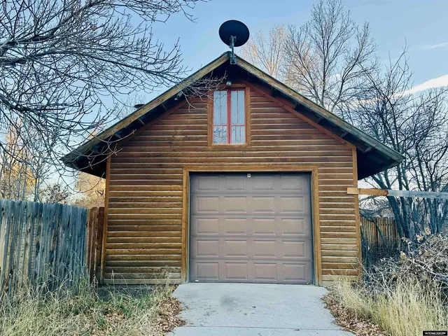 $365,000 | 442 Eugene Street, Lander, WY 82520