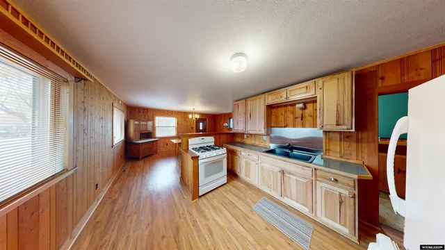 $365,000 | 442 Eugene Street, Lander, WY 82520