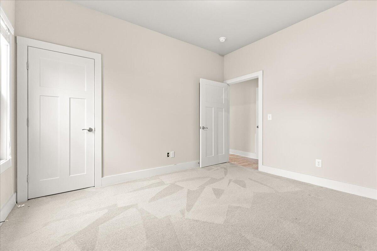 2756 McVitty Road Roanoke, VA 24018 - Photo 31 of 48 35-2756 McVitty Rd-35