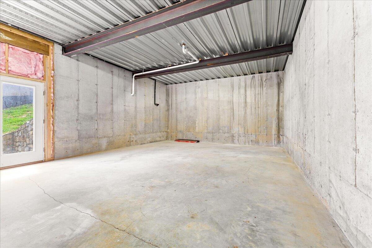 2756 McVitty Road Roanoke, VA 24018 - Photo 40 of 48 44-2756 McVitty Rd-44