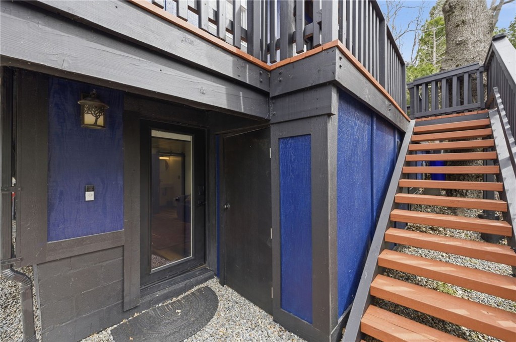 170 Fir Terrace Cedar Glen, CA 92321 - Photo 29 of 48 Guest Suite Entrance