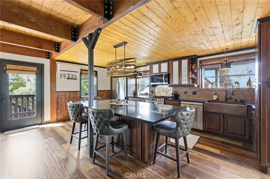 170 Fir Terrace Cedar Glen, CA 92321 - Photo 7 of 48