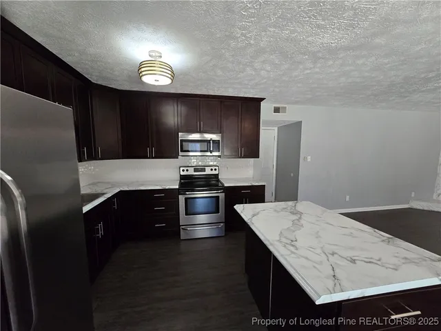 $1,600 | 6911 Wickersham Road, Fayetteville, NC 28314