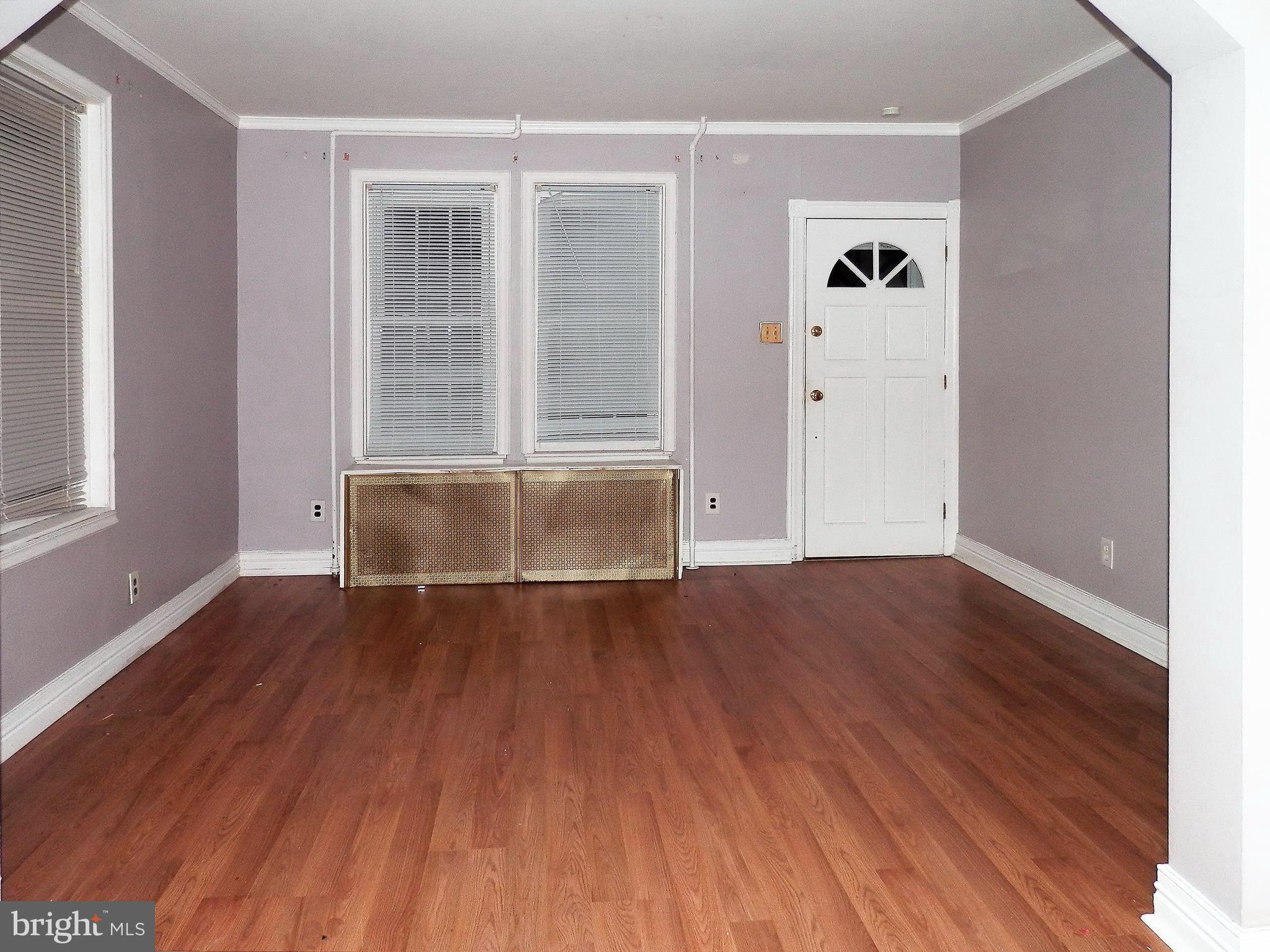 306 Front Street Delran, NJ 08075 - Photo 2 of 18 living room