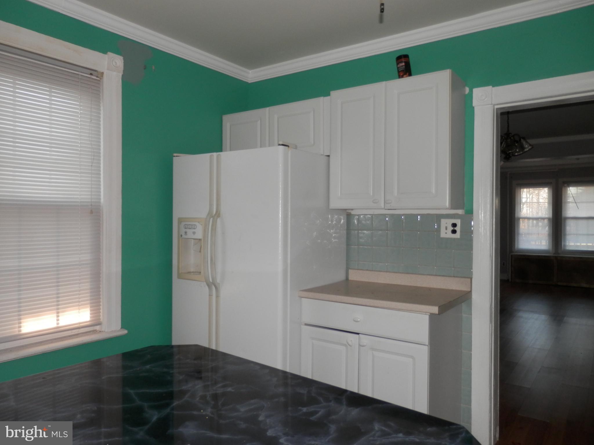 306 Front Street Delran, NJ 08075 - Photo 10 of 18 Kitchen