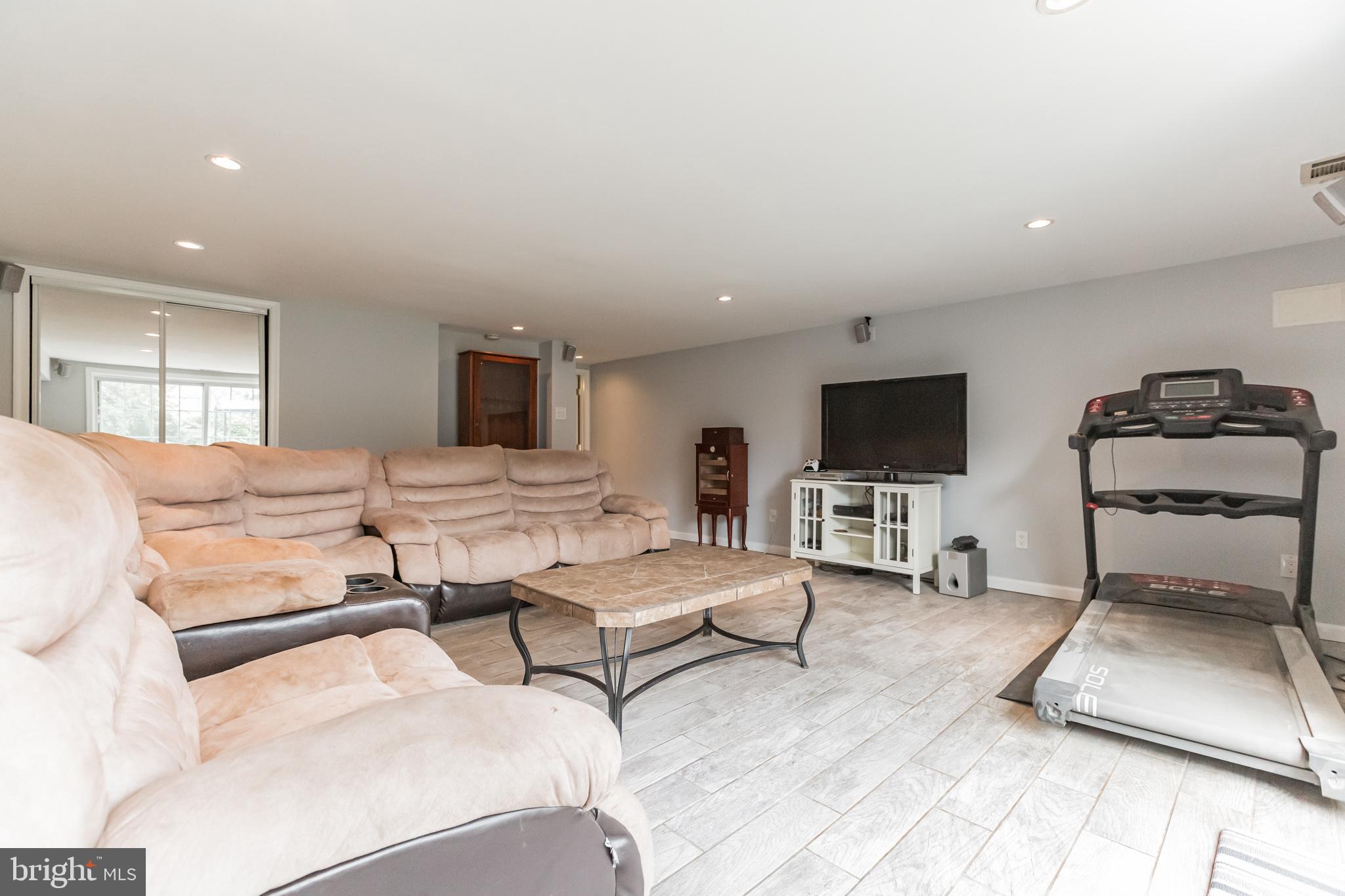 117 Rennard Place Philadelphia, PA 19116 - Photo 25 of 30 Gallery Image 25