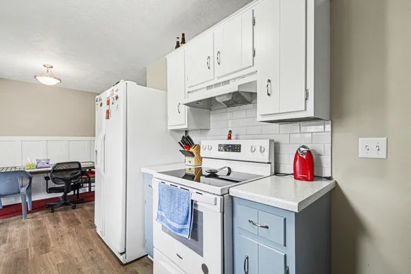 $375,000 | 2506 Brookdale Drive, Holland, MI 49424