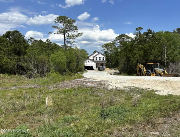$549,900 | 278 East Ivybridge Drive, Hubert, NC 28539