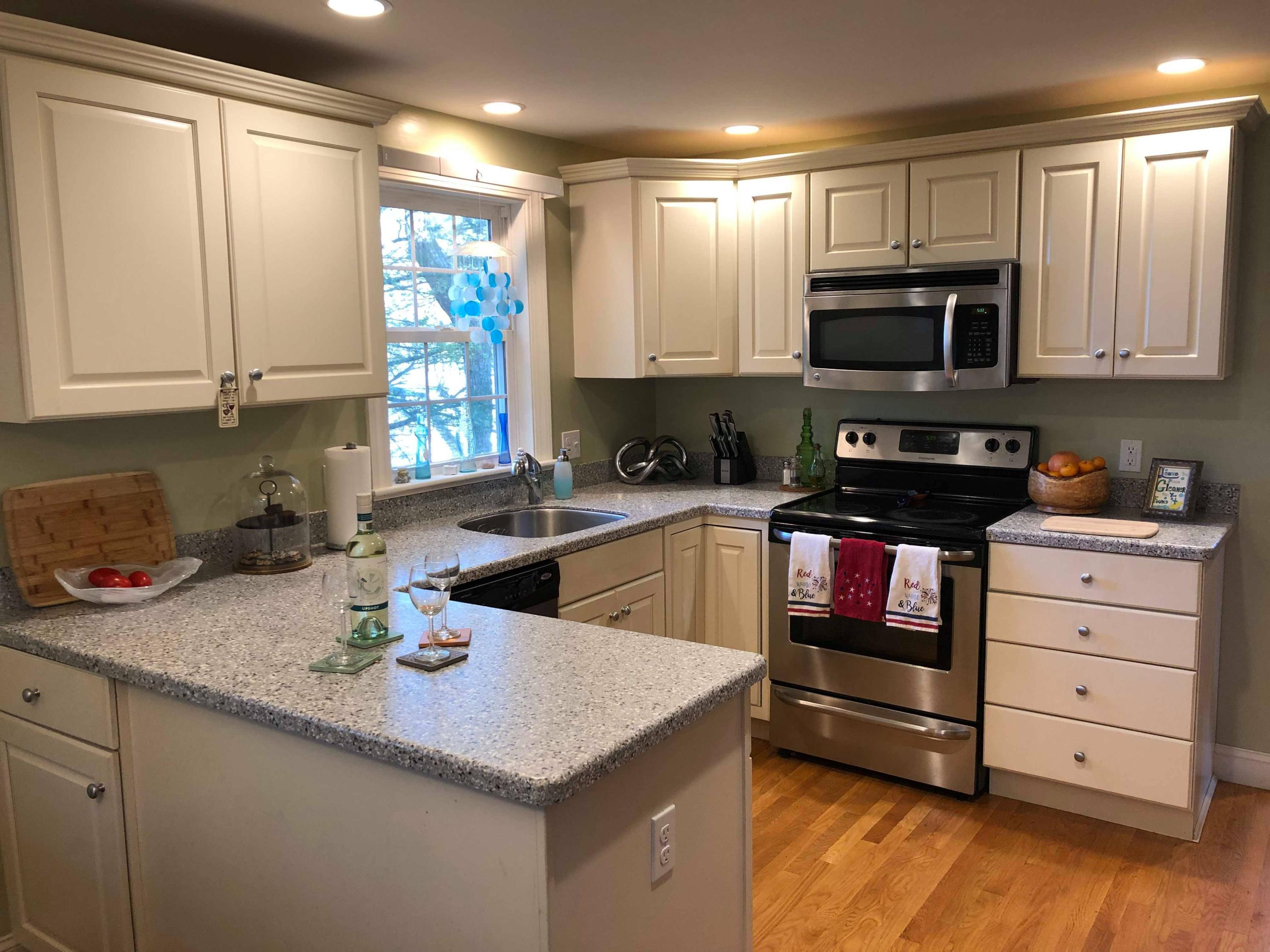 10 Pine Road Forestdale, MA 02644 - Photo 3 of 20 60092860_653998908360777_645360353954863