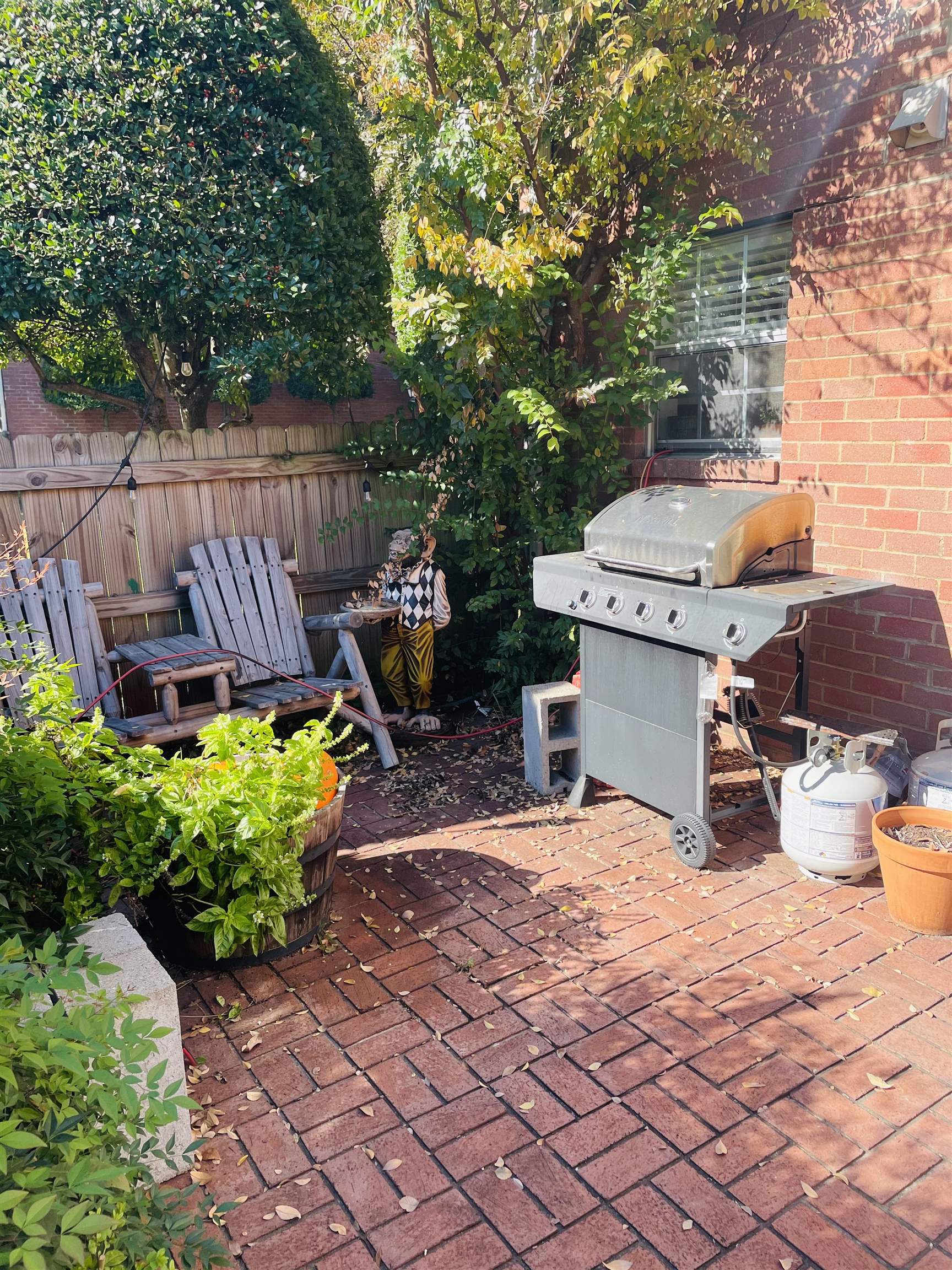 5720 Quince Road, Unit 1 Memphis, TN 38119 - Photo 18 of 18 a view of a backyard with sitting area