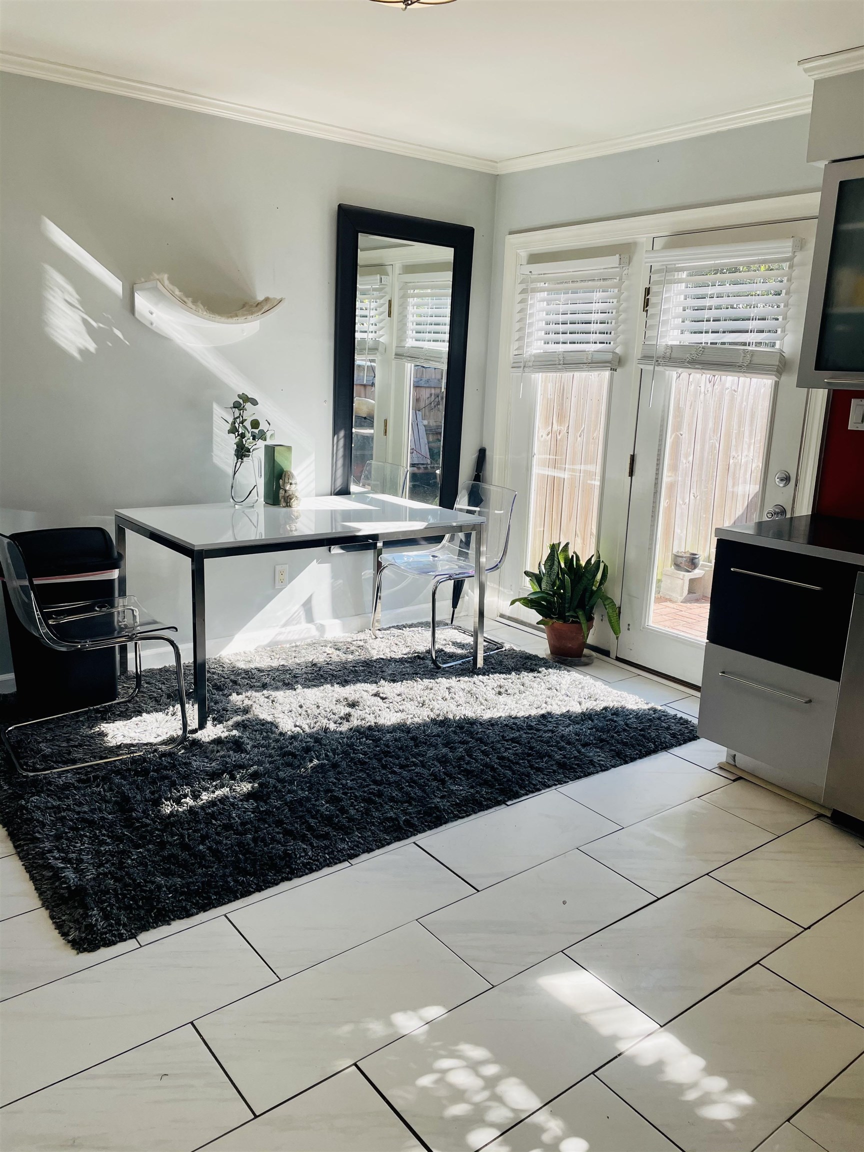 5720 Quince Road, Unit 1 Memphis, TN 38119 - Photo 3 of 18 a living room with granite countertop furniture and a fireplace