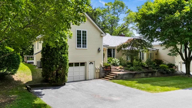 $625,000 | 68 Owls Nest Circle, Unit B7, Manchester, VT 05254