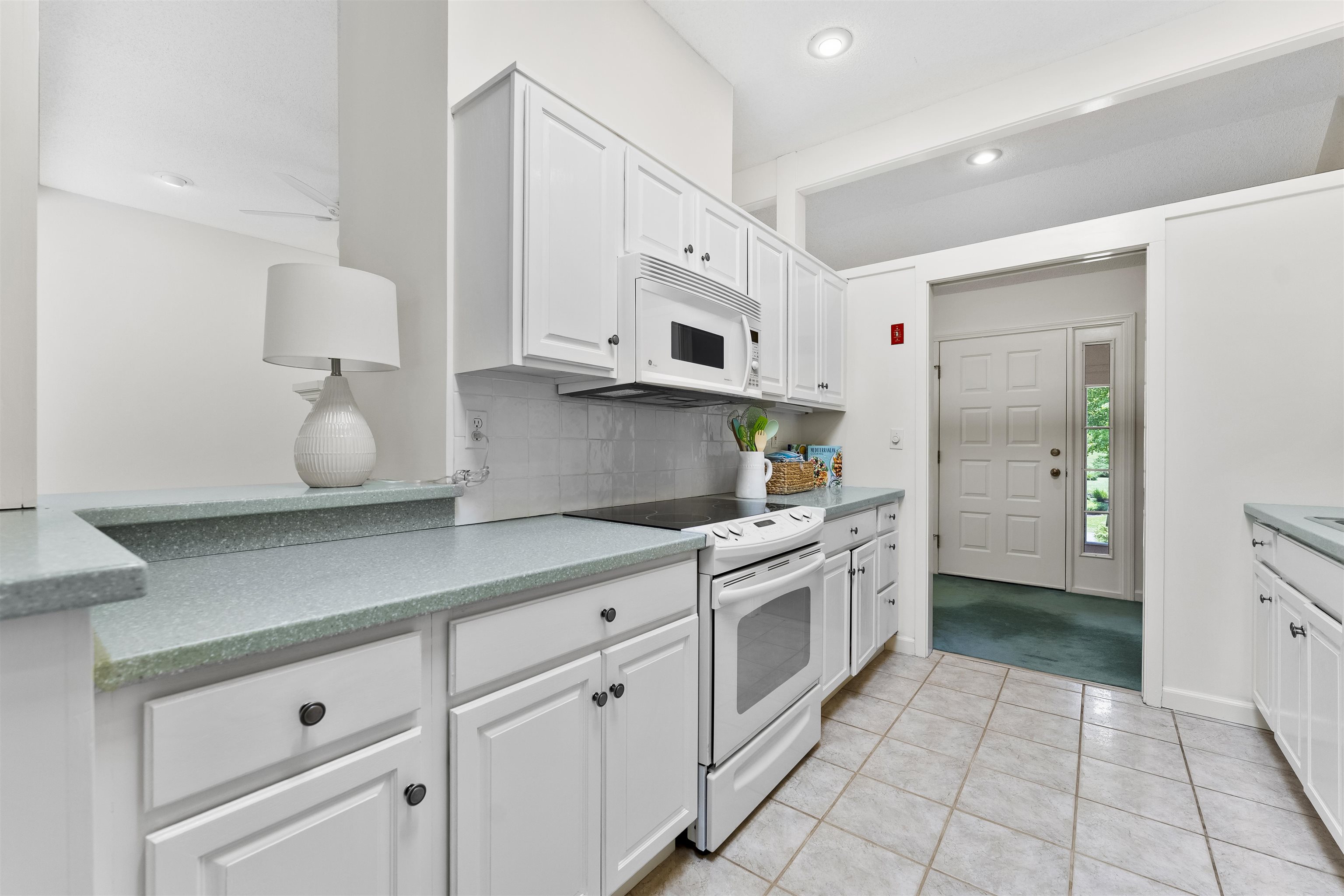 68 Owls Nest Circle, Unit B7 Manchester, VT 05254 - Photo 14 of 37