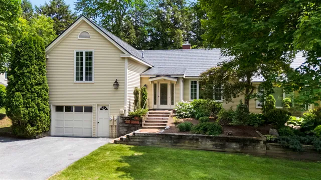 $625,000 | 68 Owls Nest Circle, Unit B7, Manchester, VT 05254