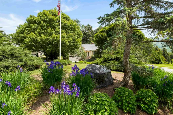 $565,000 | 68 Owls Nest Circle, Unit B7, Manchester, VT 05254