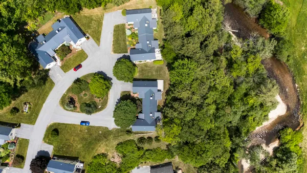 $565,000 | 68 Owls Nest Circle, Unit B7, Manchester, VT 05254