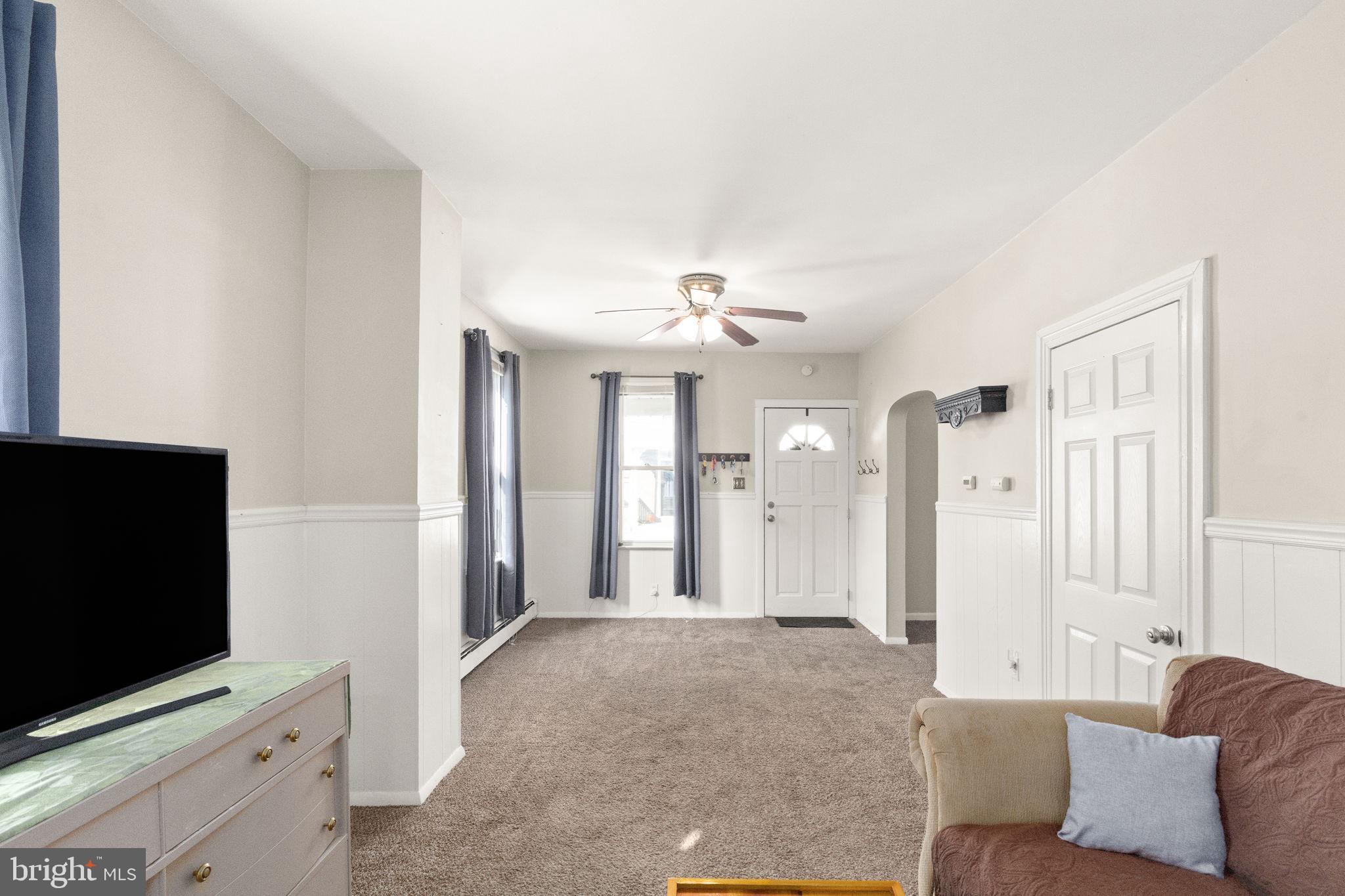 2 Orchard Street Hanover, PA 17331 - Photo 4 of 35 Living room