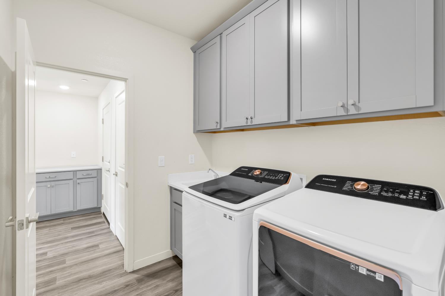 2766 Dockside Street Sacramento, CA 95833 - Photo 13 of 66