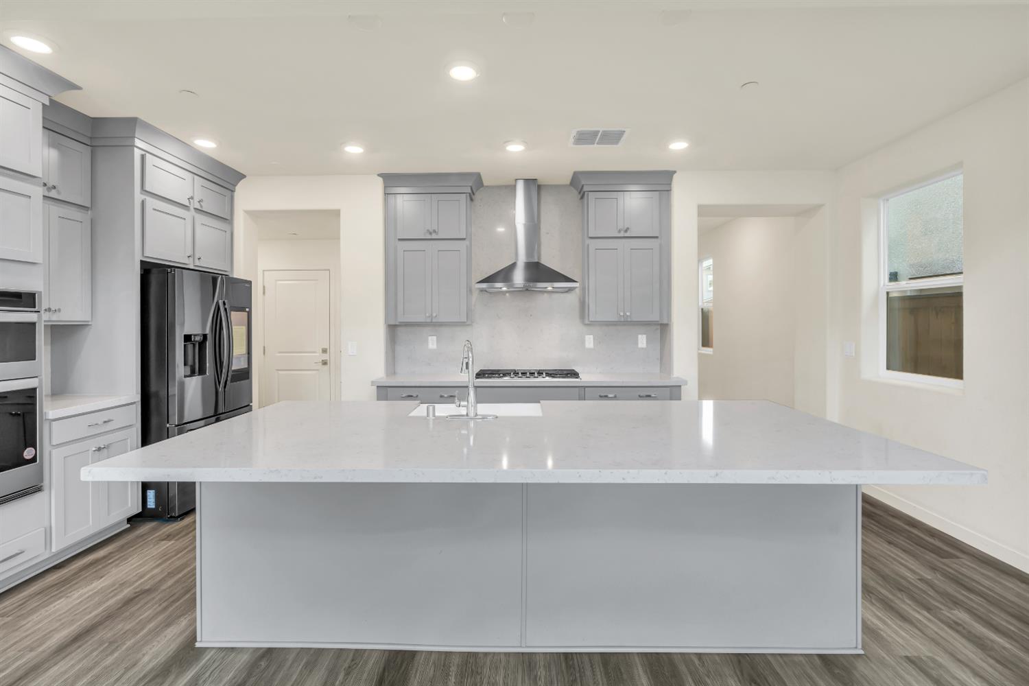 2766 Dockside Street Sacramento, CA 95833 - Photo 14 of 66