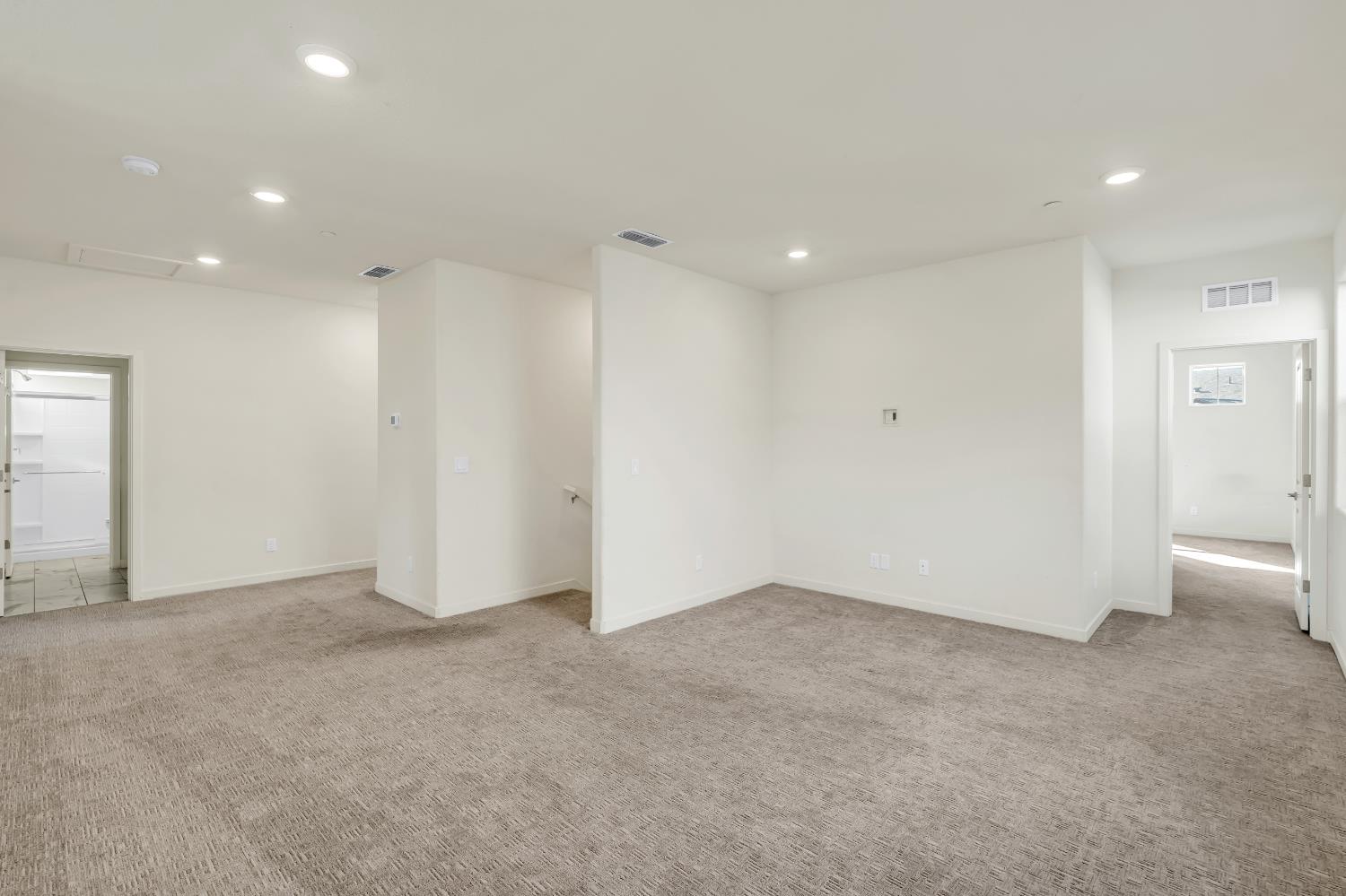 2766 Dockside Street Sacramento, CA 95833 - Photo 35 of 66