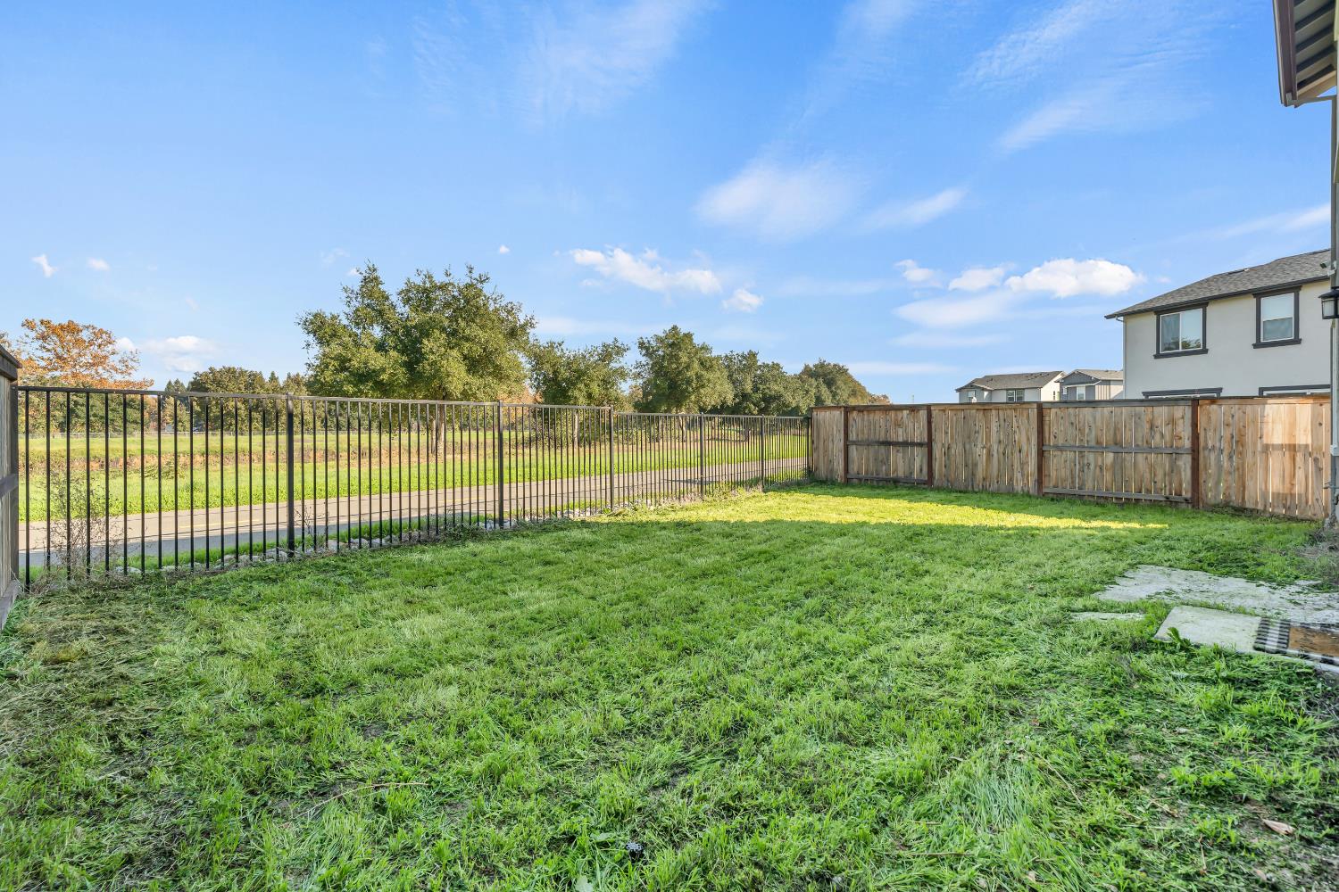 2766 Dockside Street Sacramento, CA 95833 - Photo 47 of 66