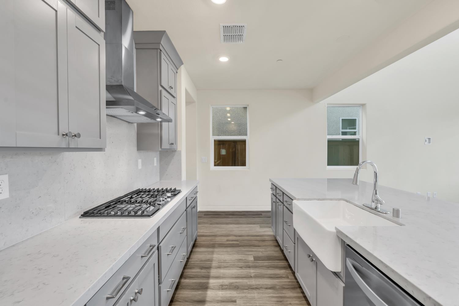 2766 Dockside Street Sacramento, CA 95833 - Photo 10 of 66