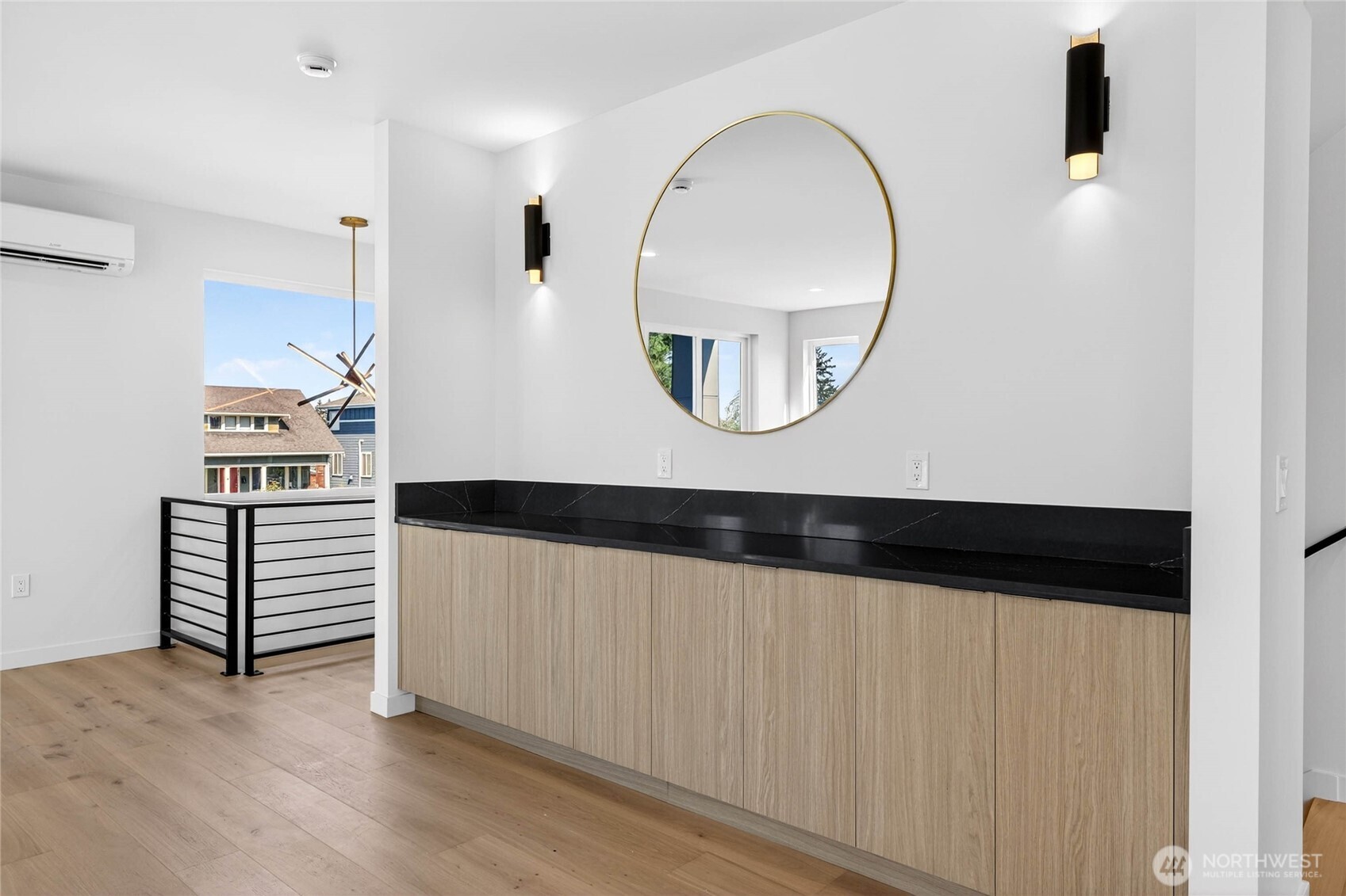 4144 44th Avenue Southwest Seattle, WA 98116 - Photo 11 of 35